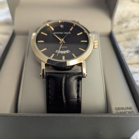 Geoffrey Beene Leather WATCHES... NEW - Picture 3 of 15